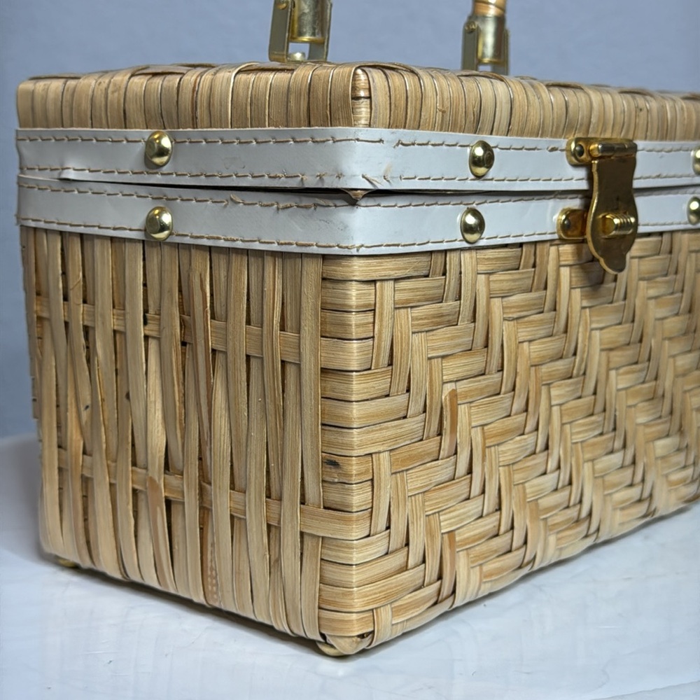 VINTAGE 1950s CHEVRON PATTERN STRAW WICKER WOVEN BOX HAND BAG - Picture 13 of 13
